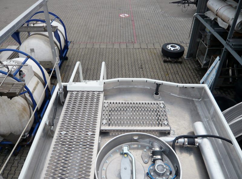 Спецавтолэнд - Полуприцепы-цистерны для сыпучих грузов – Цистерна Willig 21000 л. на шасси Volvo, НОВЫЙ  